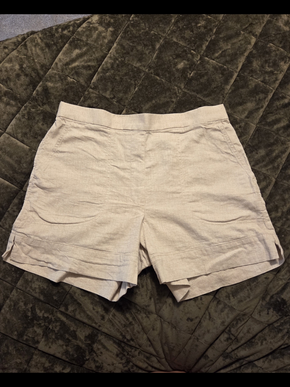 Banana Republic Beige Linen-Blend Women’s Shorts